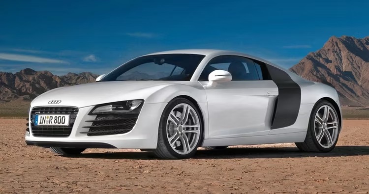 Najlepšie autá s motorom V8