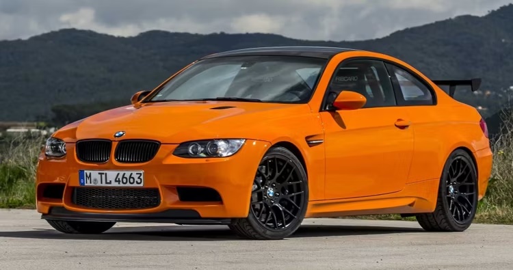 Najlepšie autá s motorom V8