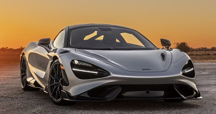 Najlepšie autá s motorom V8